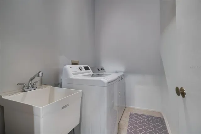 $899,000 | 111 41st Street Northeast, Bradenton, FL 34208