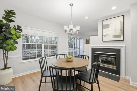 $499,900 | 5134 Castle Harbor Way, Unit 62, Centreville, VA 20120