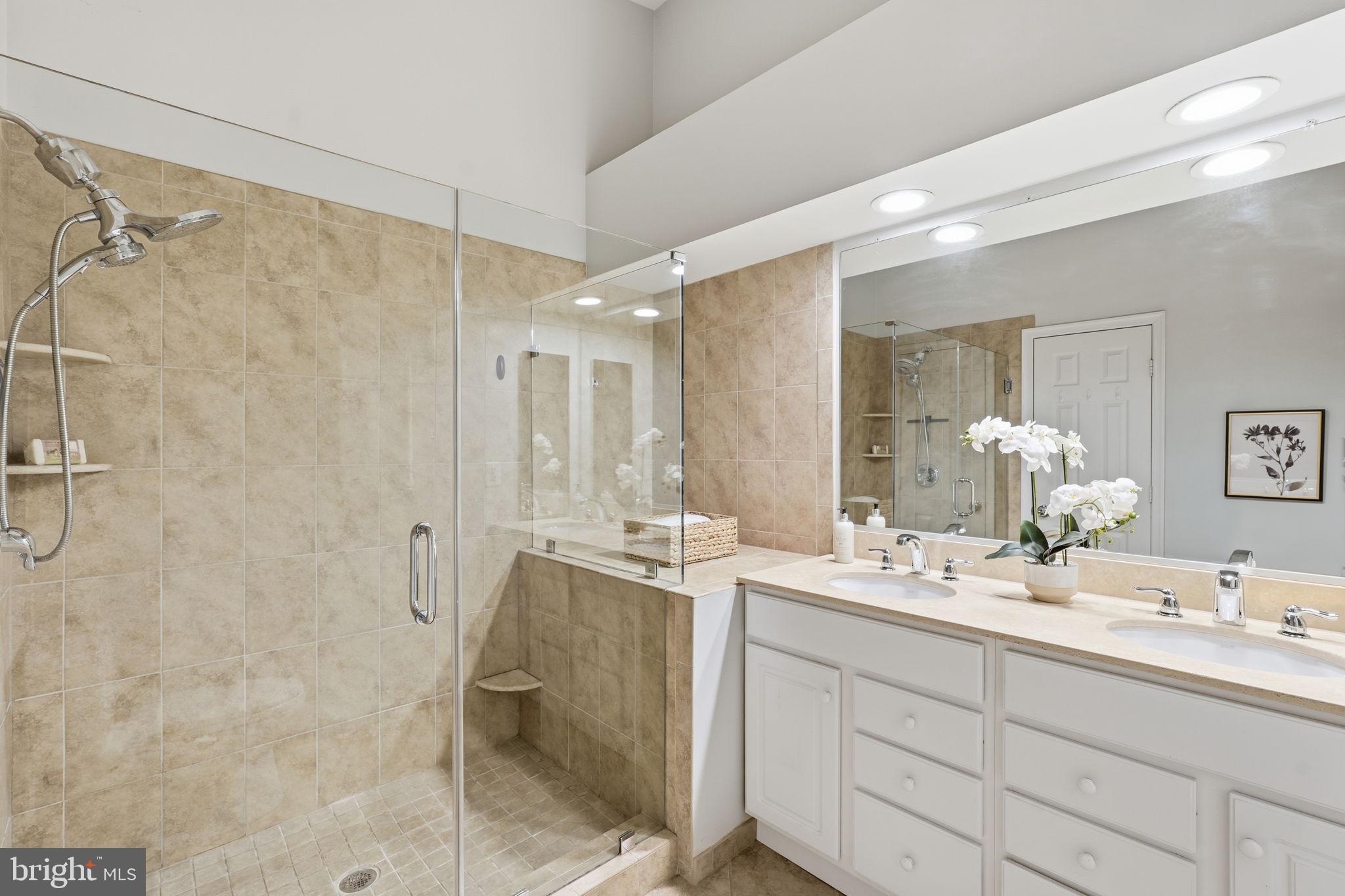 5134 Castle Harbor Way, Unit 62 Centreville, VA 20120 - Photo 22 of 32