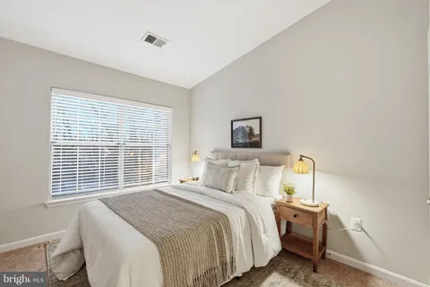 $499,900 | 5134 Castle Harbor Way, Unit 62, Centreville, VA 20120