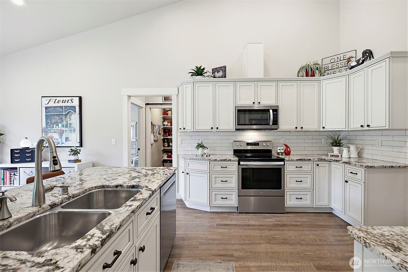 8406 James Road Southwest Rochester, WA 98579 - Photo 12 of 38