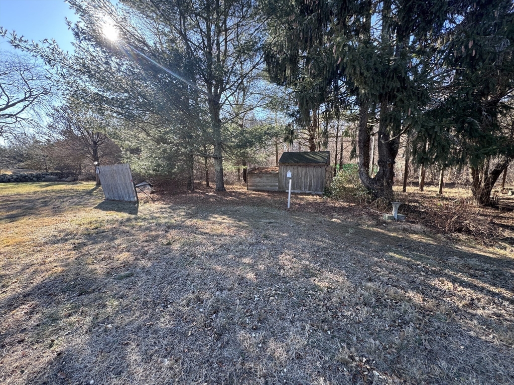 1371 Drift Road Westport, MA 02790 - Photo 21 of 36