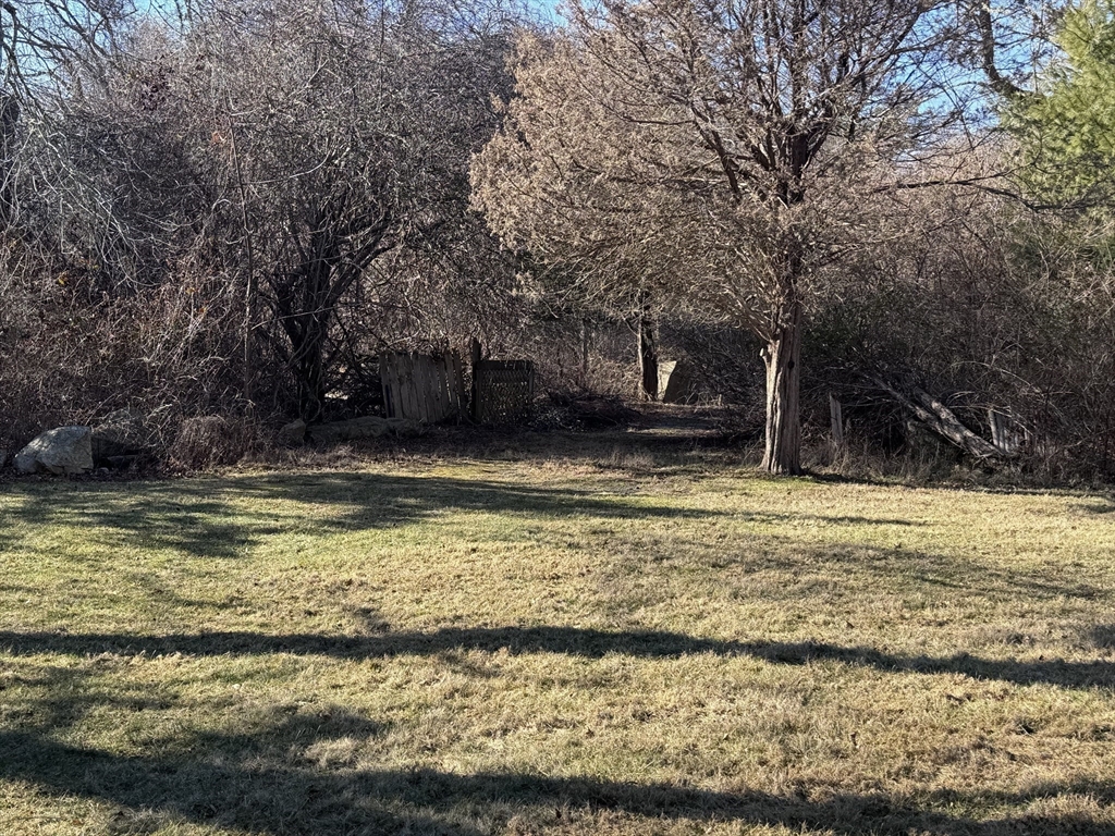 1371 Drift Road Westport, MA 02790 - Photo 27 of 36