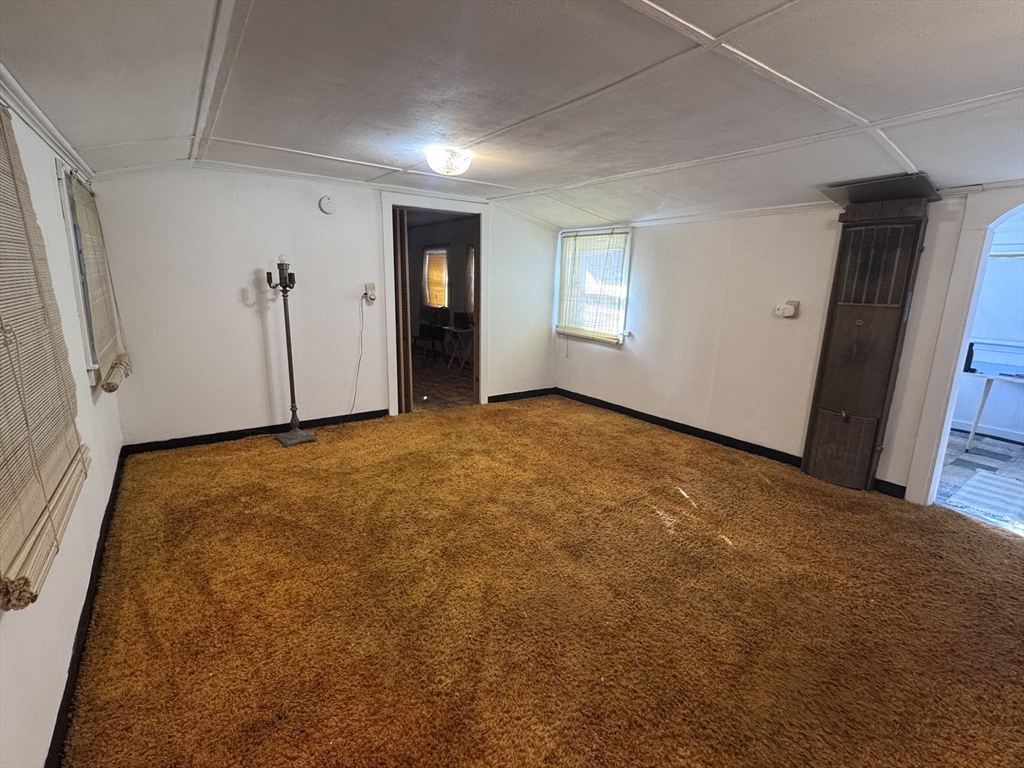 1371 Drift Road Westport, MA 02790 - Photo 9 of 36