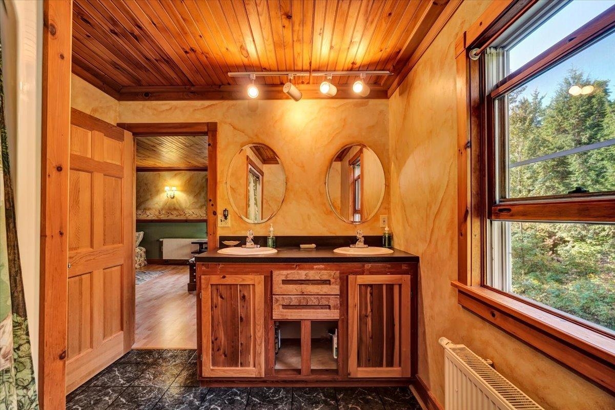 33 Repa Road Underhill, VT 05489 - Photo 12 of 42