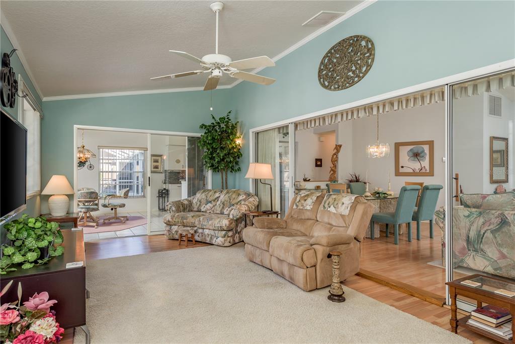 6045 Country Ridge Lane New Port Richey, FL 34655 - Photo 3 of 30 Gallery Image 3