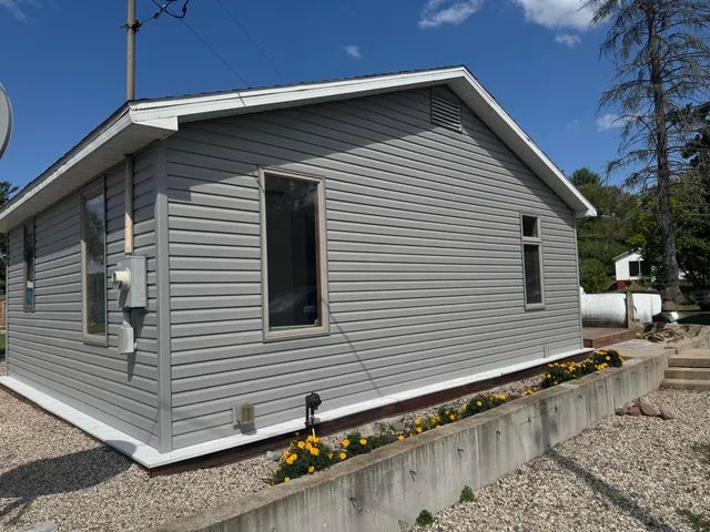 $105,000 | 9388 Lake Drive, Evart, MI 49631