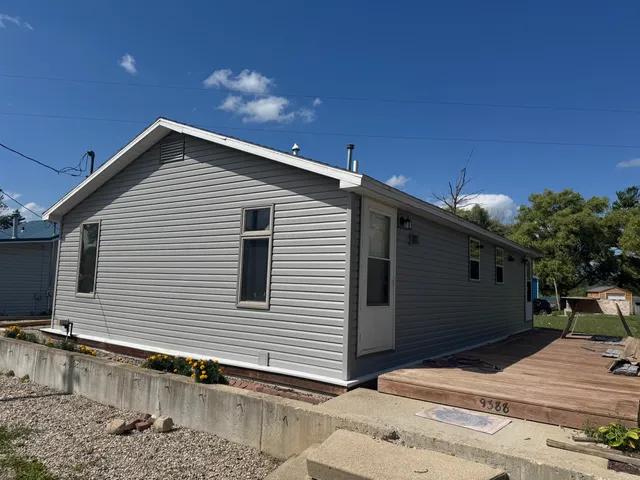$105,000 | 9388 Lake Drive, Evart, MI 49631