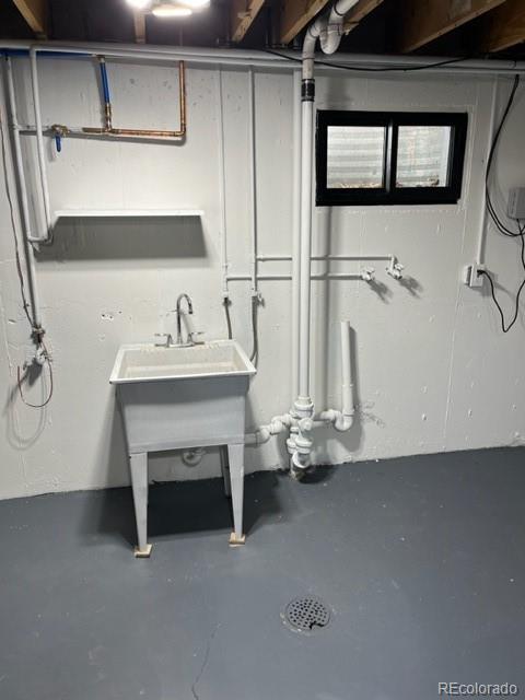 1345 Overhill Road Golden, CO 80401 - Photo 36 of 40 a bathroom with a sink and a mirror