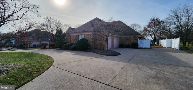 a view of a back yard of the house