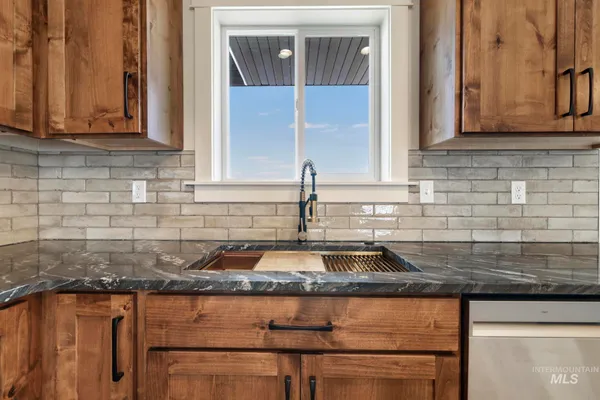 $369,900 | 1320 East 20th, Jerome, ID 83338