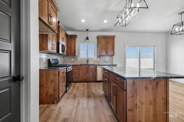 $369,900 | 1320 East 20th, Jerome, ID 83338