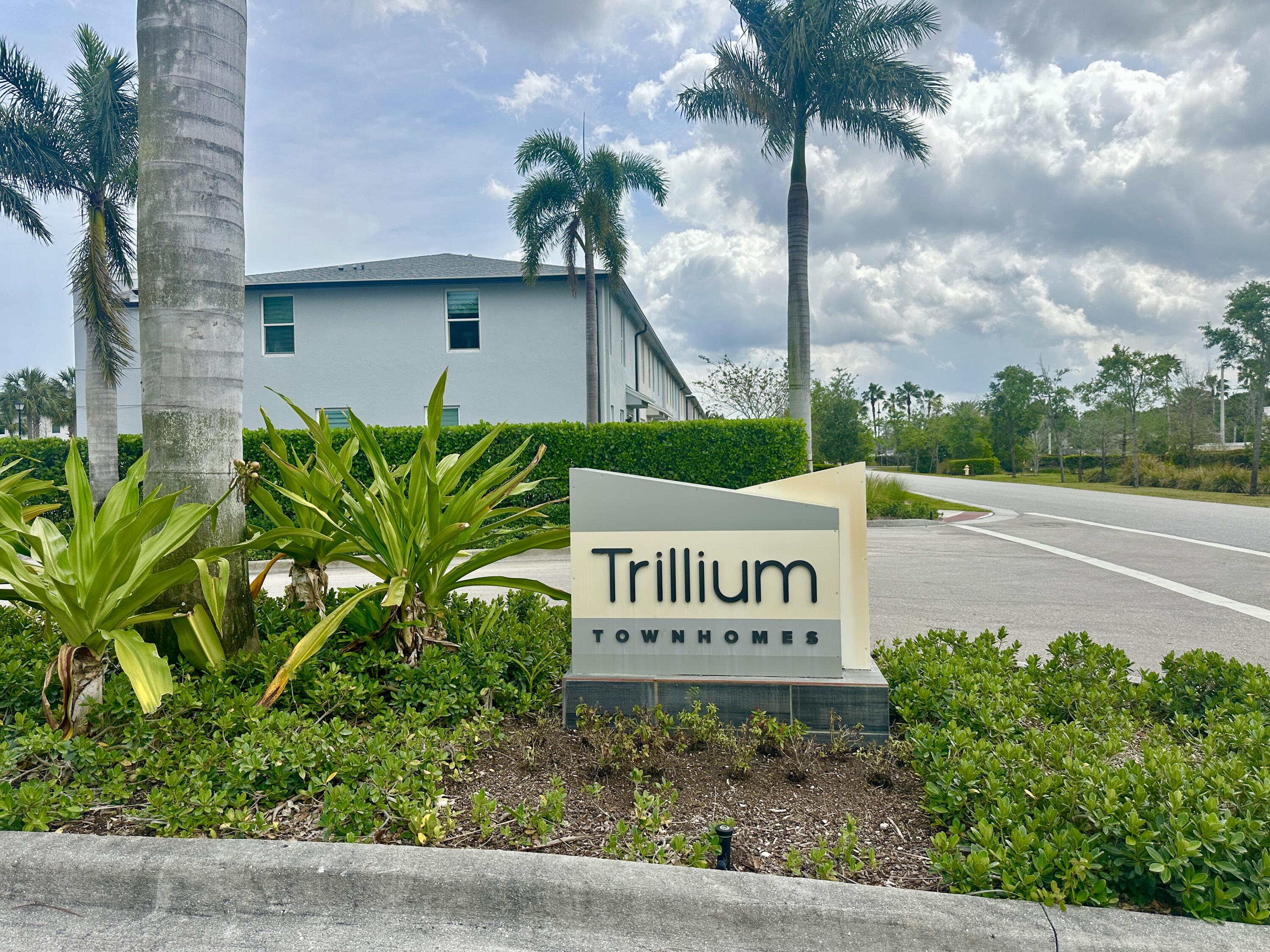 2401 Southeast Tarvest Way Stuart, FL 34997 - Photo 2 of 47 FullSizeRender