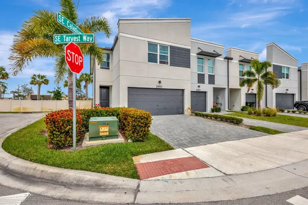 $435,000 | 2401 Southeast Tarvest Way, Stuart, FL 34997