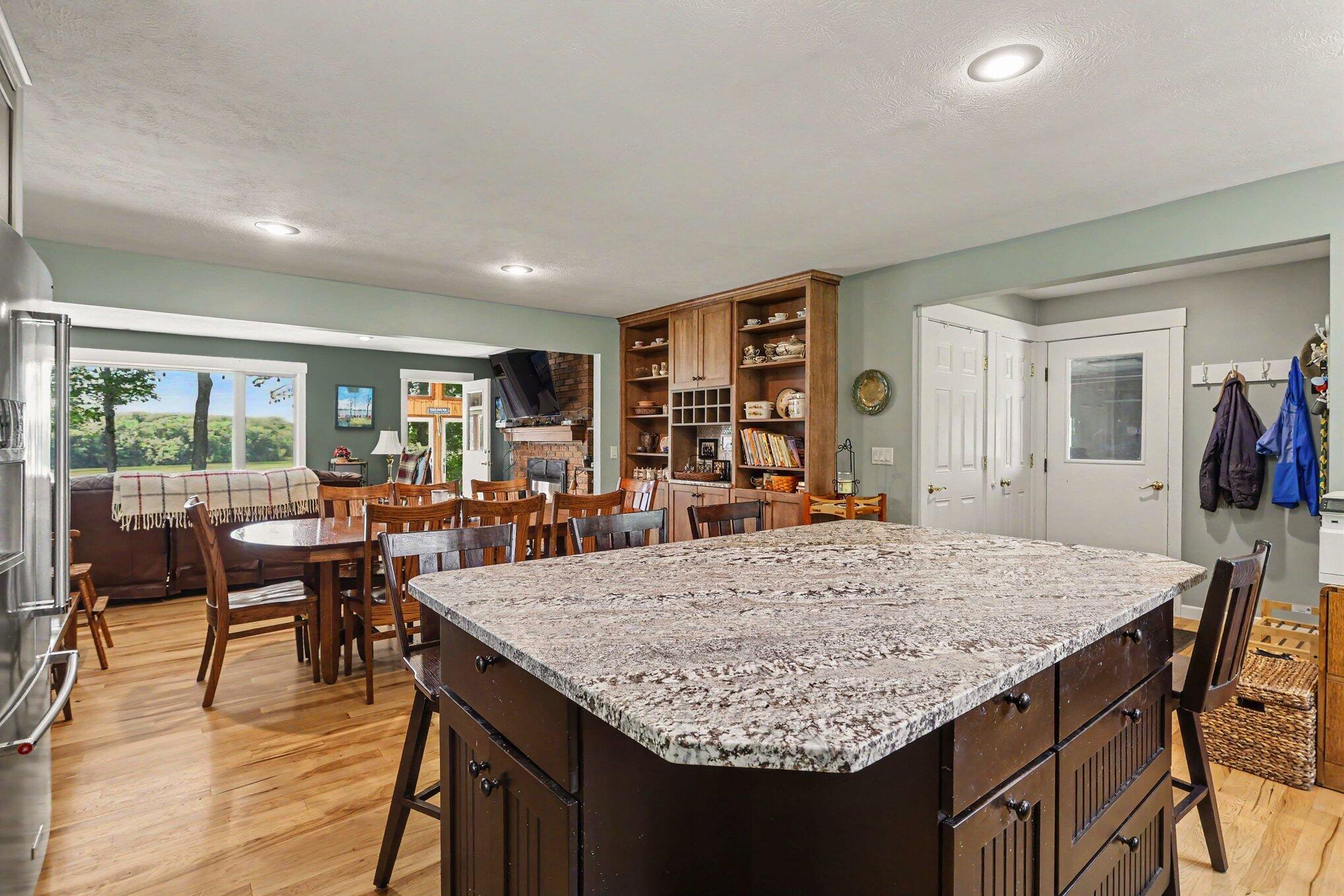 10492 Range Line Road Berrien Springs, MI 49103 - Photo 12 of 40 011_file_6217