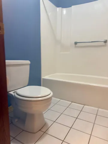 $142,100 | 10441 Greenbrier Road, Unit 303, Minnetonka, MN 55305