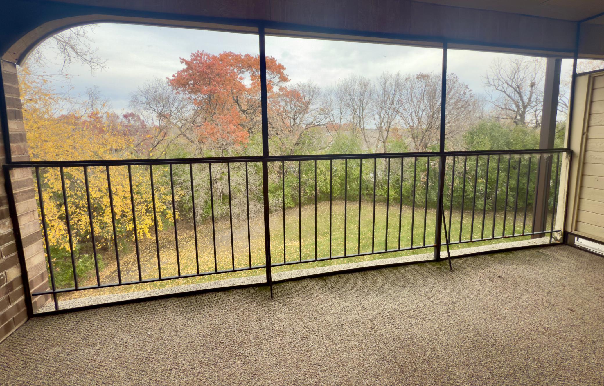 10441 Greenbrier Road, Unit 303 Hopkins, MN 55305 - Photo 2 of 17 Gallery Image 2