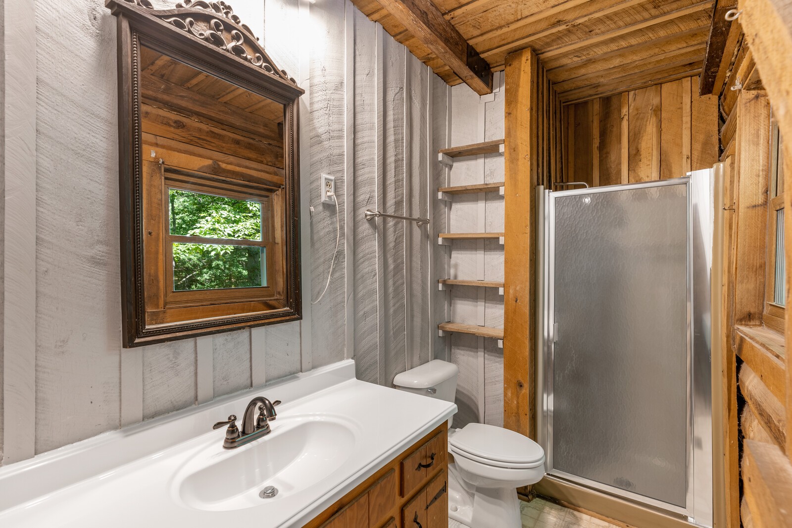 1055 Sensing Road Charlotte, TN 37036 - Photo 28 of 45 Gallery Image 28