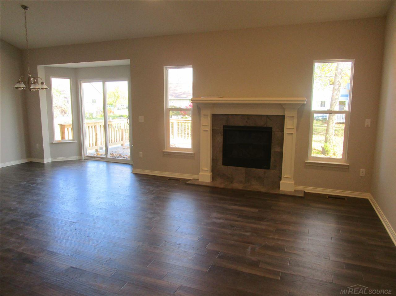 47404 Mariners Point New Baltimore, MI 48051 - Photo 4 of 12