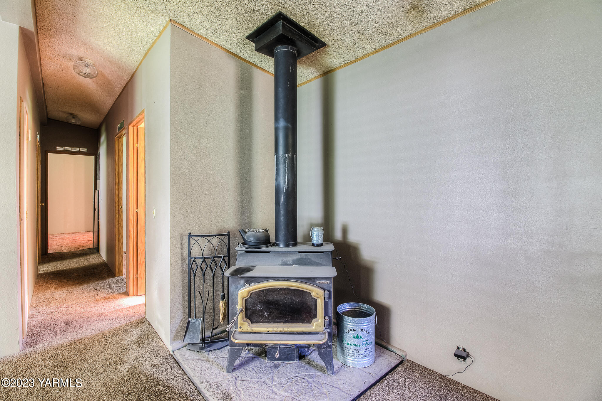 1710 North Fork Road Yakima, WA 98903 - Photo 16 of 34 a view of a storage & utility room