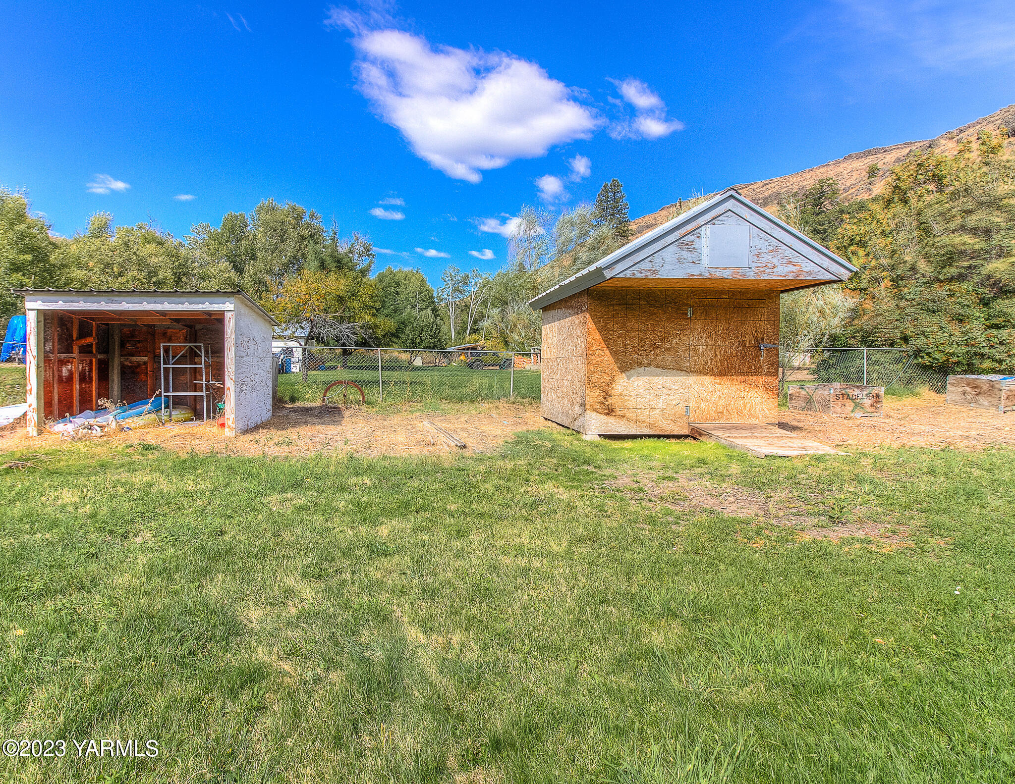 1710 North Fork Road Yakima, WA 98903 - Photo 29 of 34 a view of a house with a yard