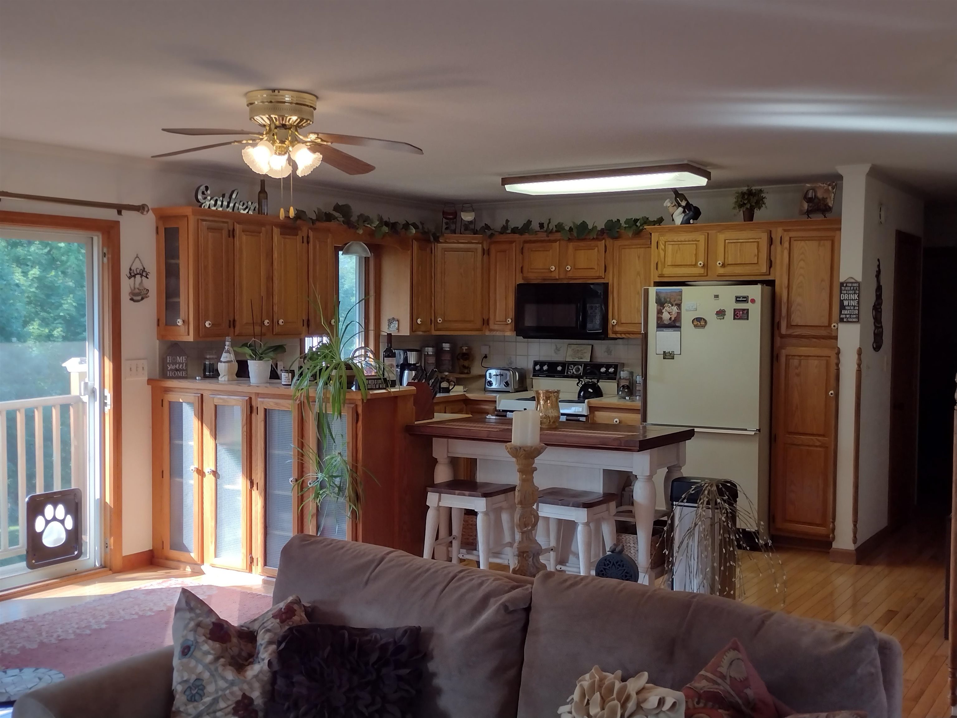 14 Perry Lane Rutland, VT 05701 - Photo 3 of 22
