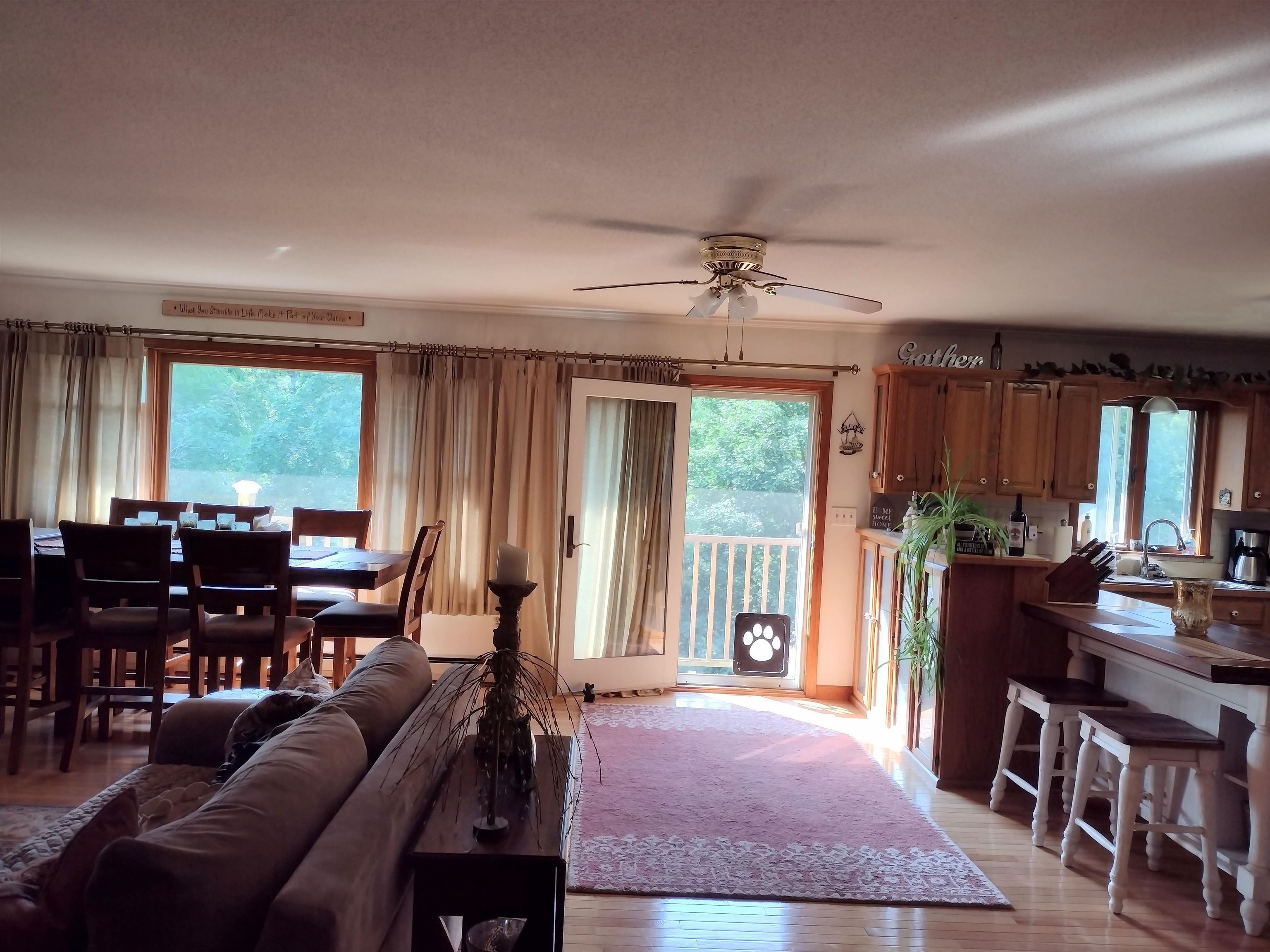 14 Perry Lane Rutland, VT 05701 - Photo 4 of 22