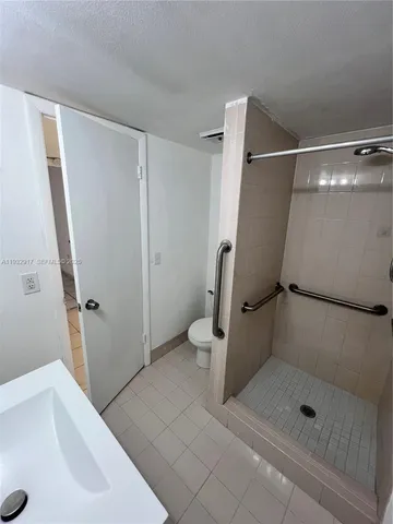 $2,900 | 4717 Northwest 7th Street, Unit 60110, Miami, FL 33126