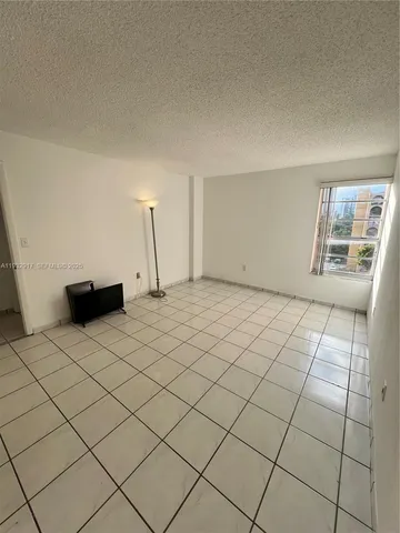 $2,900 | 4717 Northwest 7th Street, Unit 60110, Miami, FL 33126