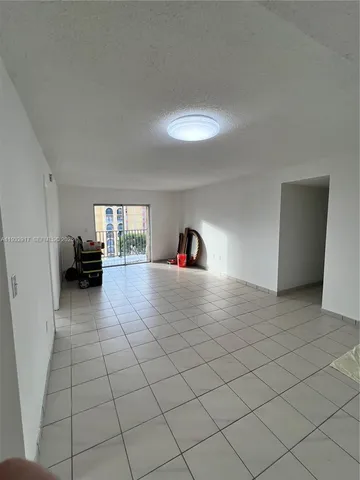 $2,900 | 4717 Northwest 7th Street, Unit 60110, Miami, FL 33126