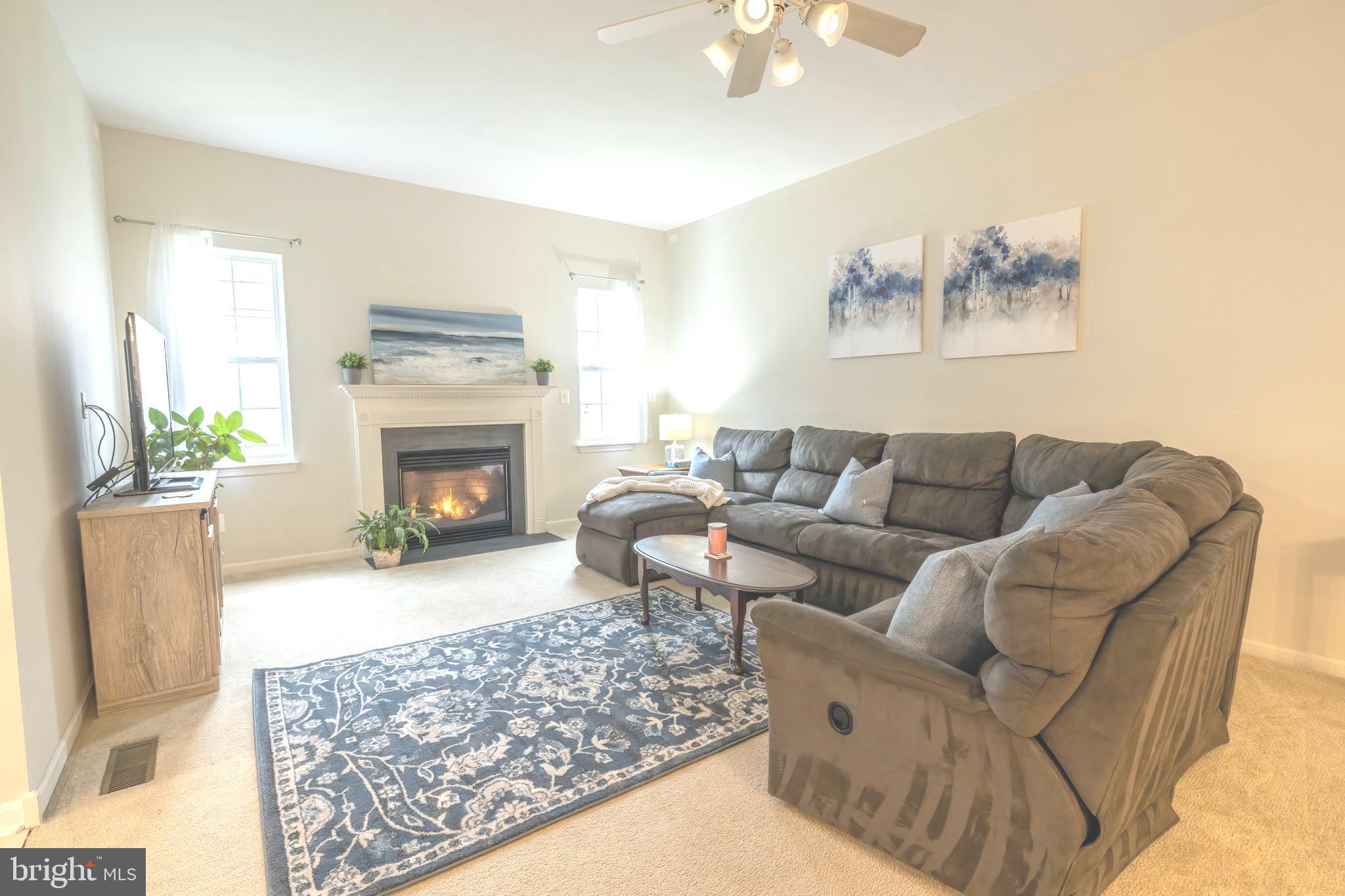 126 Addison Court Chester, MD 21619 - Photo 15 of 51 Inviting space