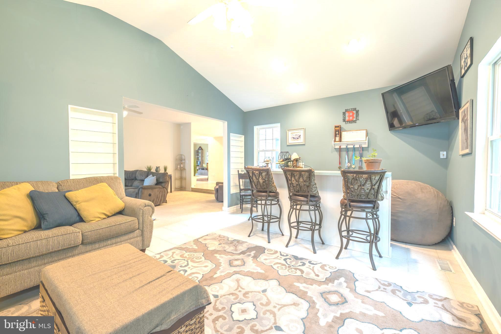 126 Addison Court Chester, MD 21619 - Photo 21 of 51 Rec room and bar