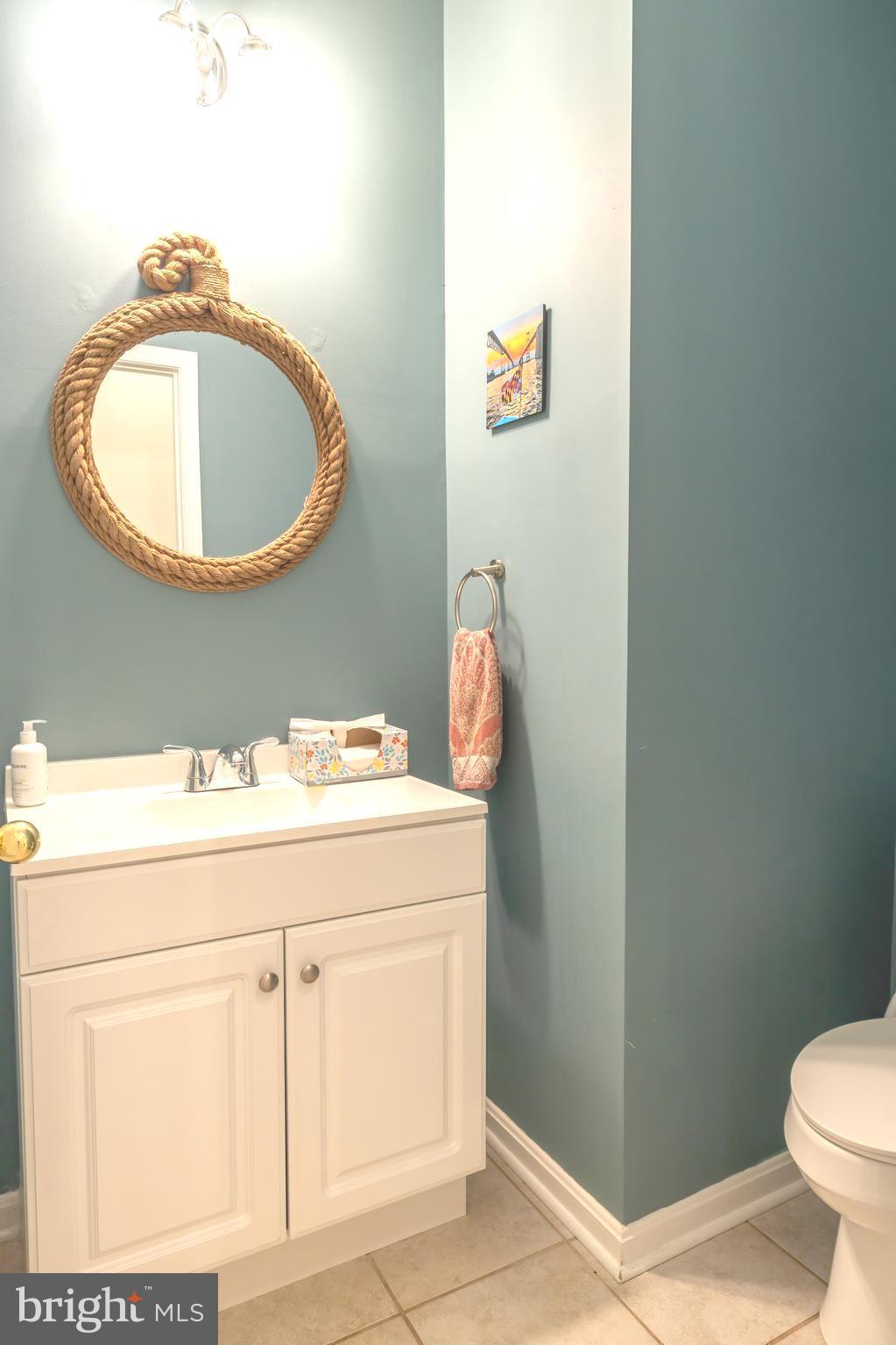126 Addison Court Chester, MD 21619 - Photo 23 of 51 Main floor powder room