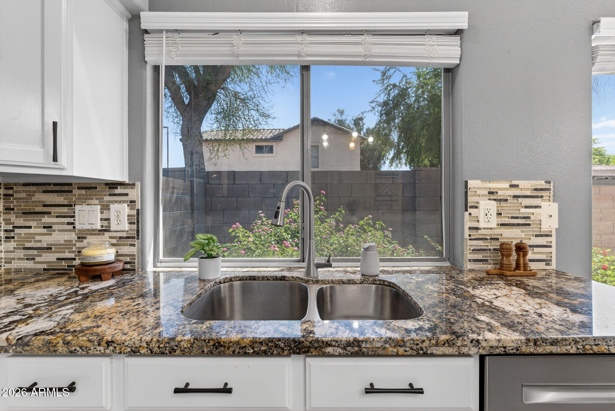 1787 East Erie Street Gilbert, AZ 85295 - Photo 14 of 40 14-web-or-mls-011E Erie St