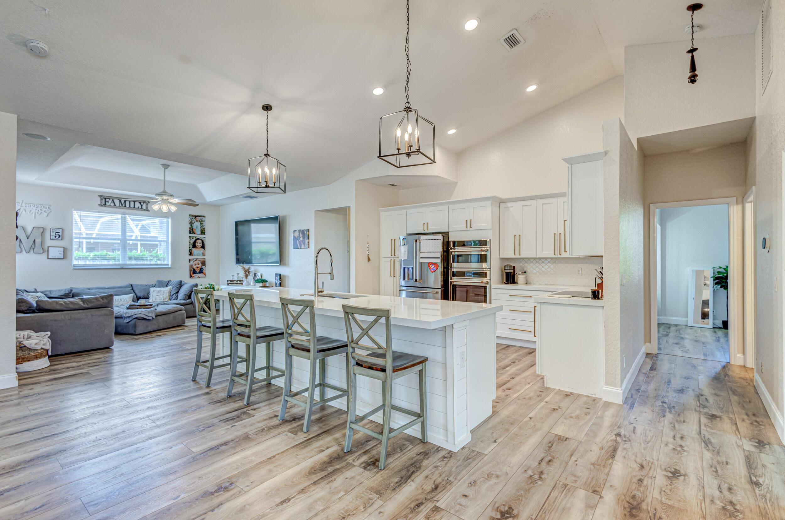 120 Nottingham Road Royal Palm Beach, FL 33411 - Photo 22 of 67 22_5d1a7052