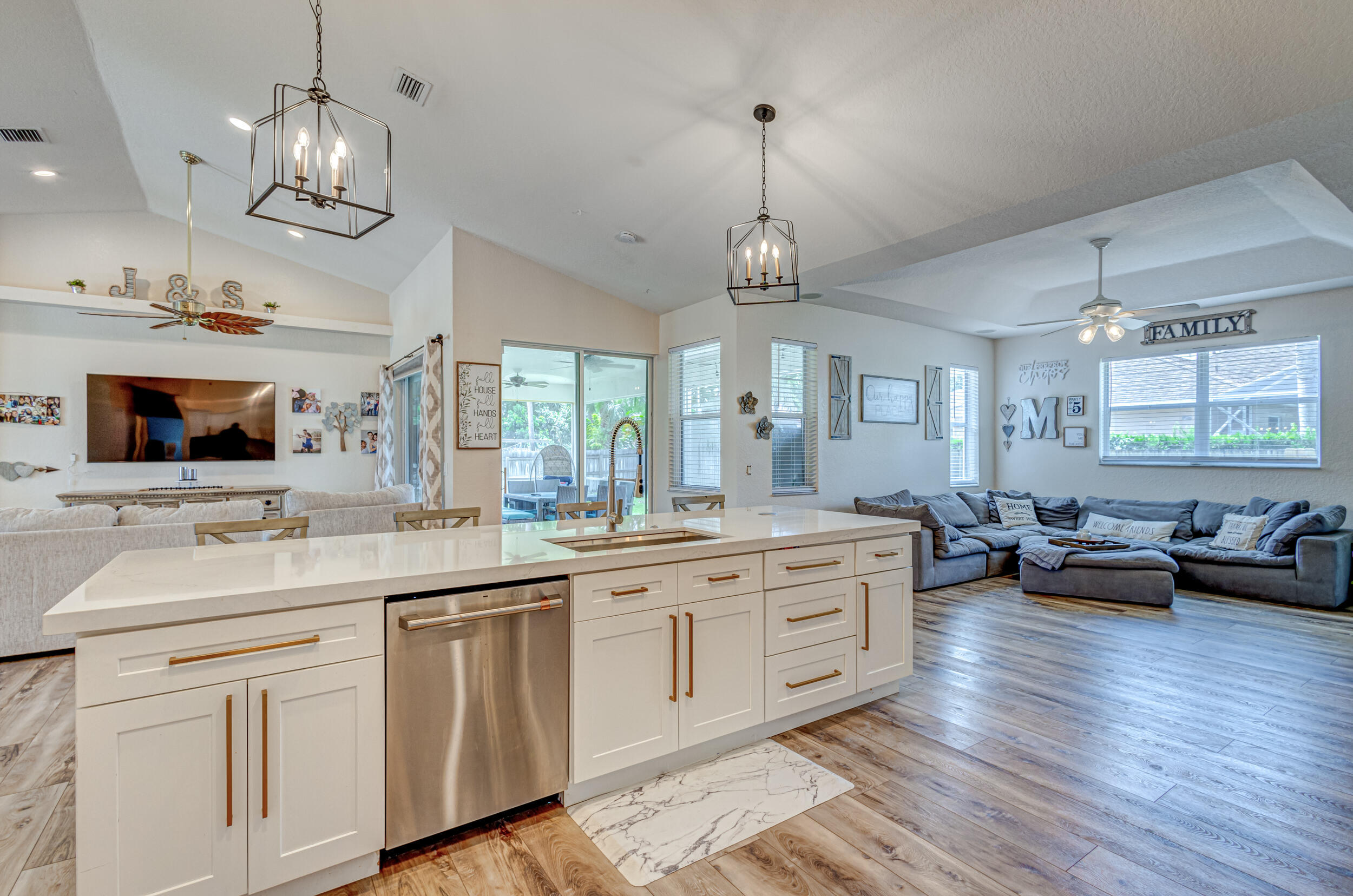 120 Nottingham Road Royal Palm Beach, FL 33411 - Photo 28 of 67 28_5d1a7082