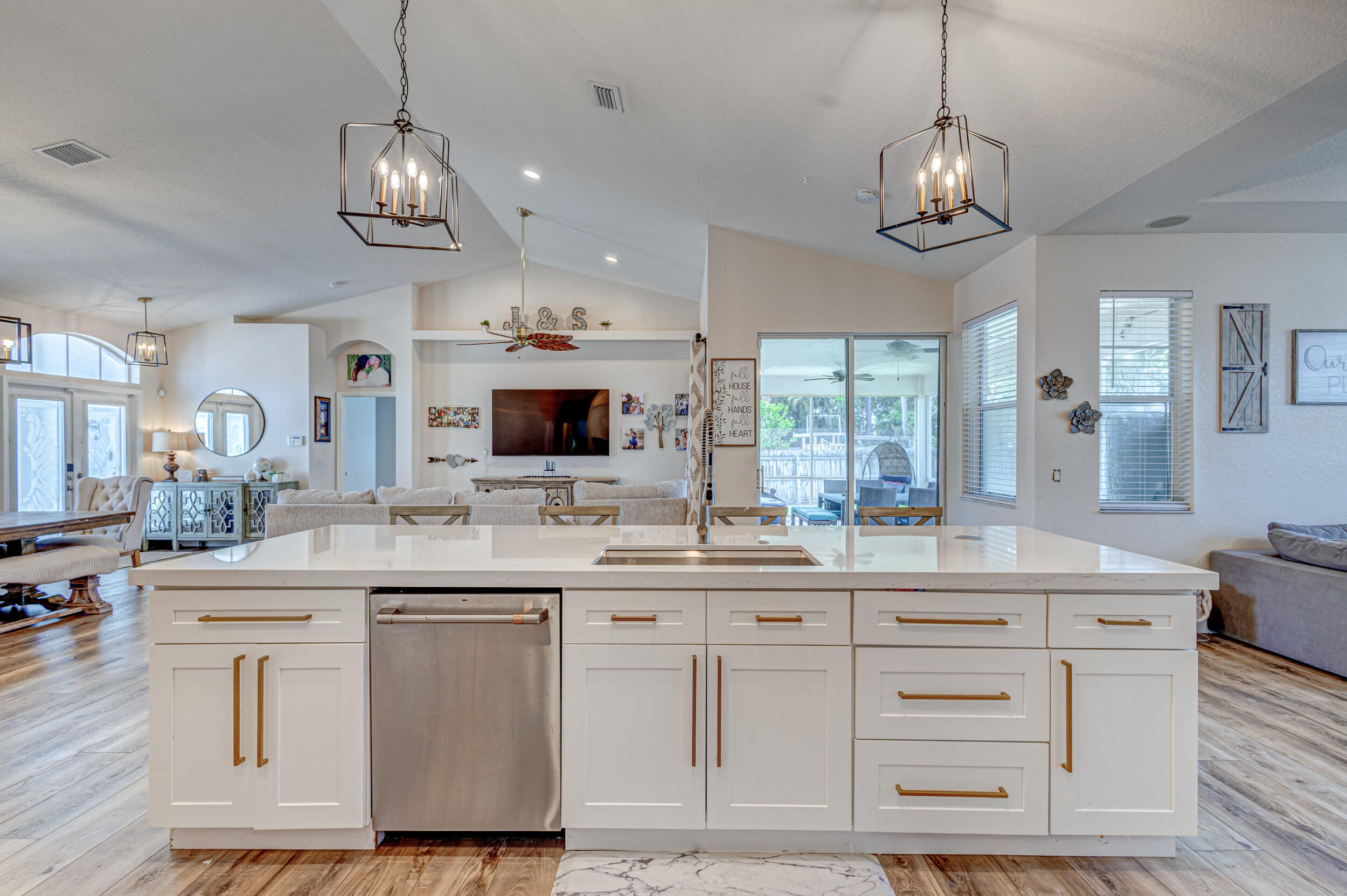 120 Nottingham Road Royal Palm Beach, FL 33411 - Photo 29 of 67 29_5d1a7087