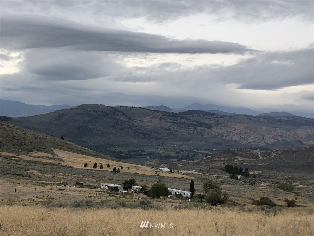 111 Round Up Road Oroville, WA 98844 - Photo 6 of 12 Gallery Image 6