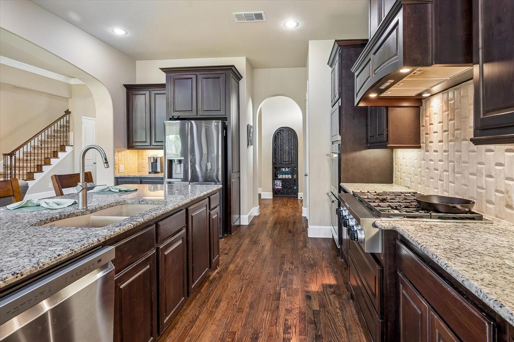 7184 Shingle Mill Road Frisco, TX 75036 - Photo 9 of 32