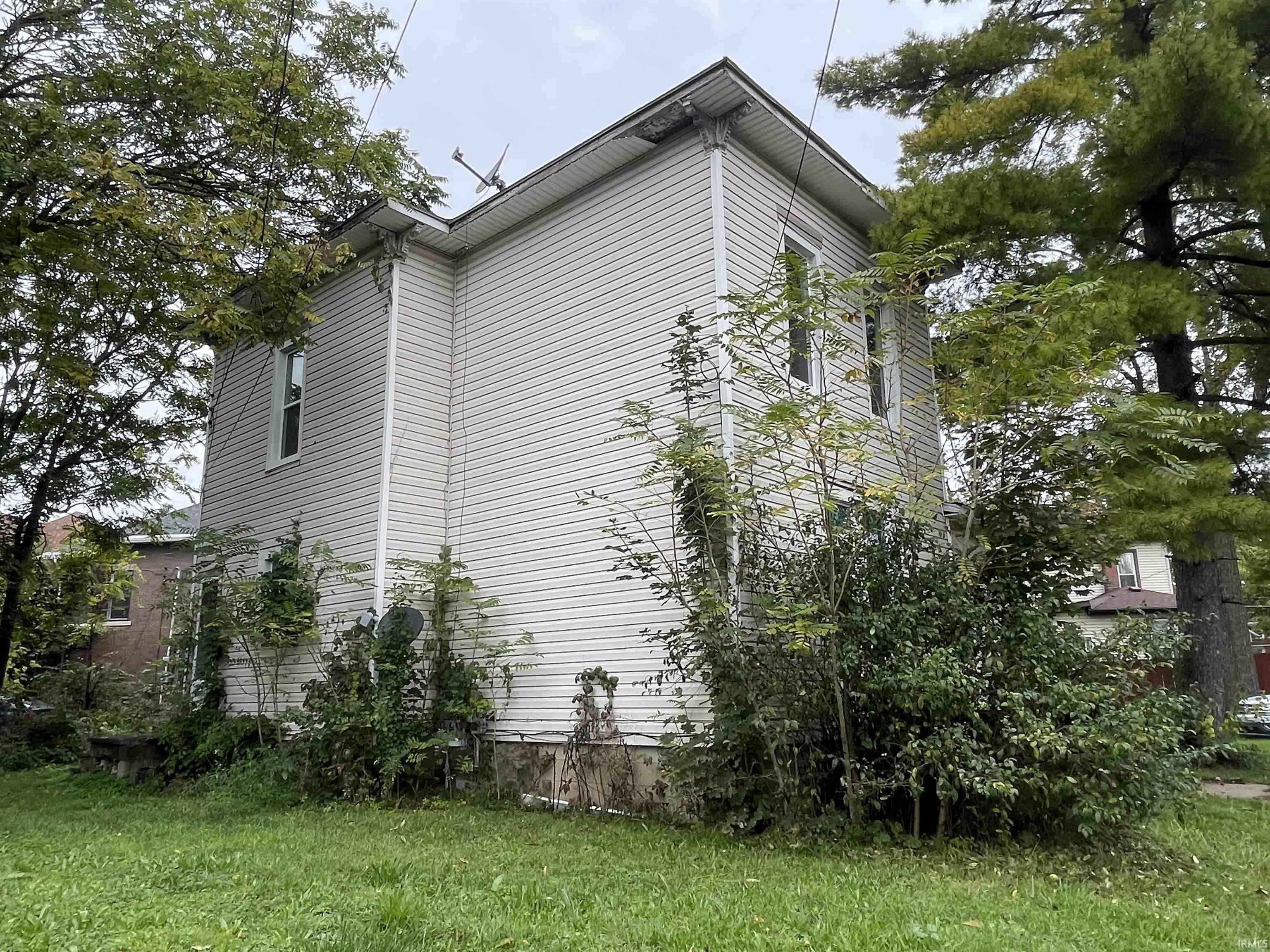444 First Street Huntington, IN 46750 - Photo 3 of 4 Gallery Image 3