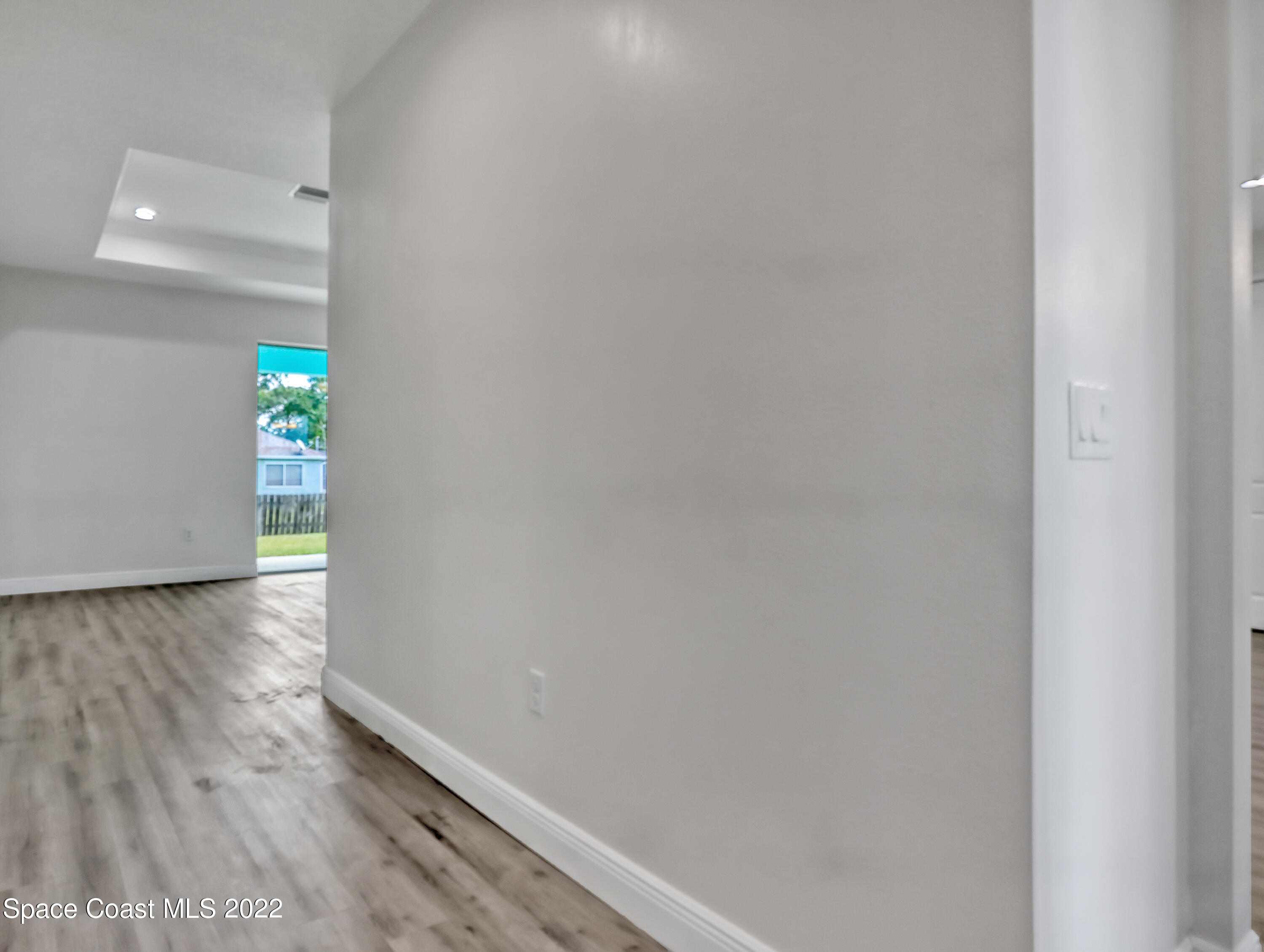 585 Degroodt Road Southwest Palm Bay, FL 32908 - Photo 17 of 40 585 Degroodt