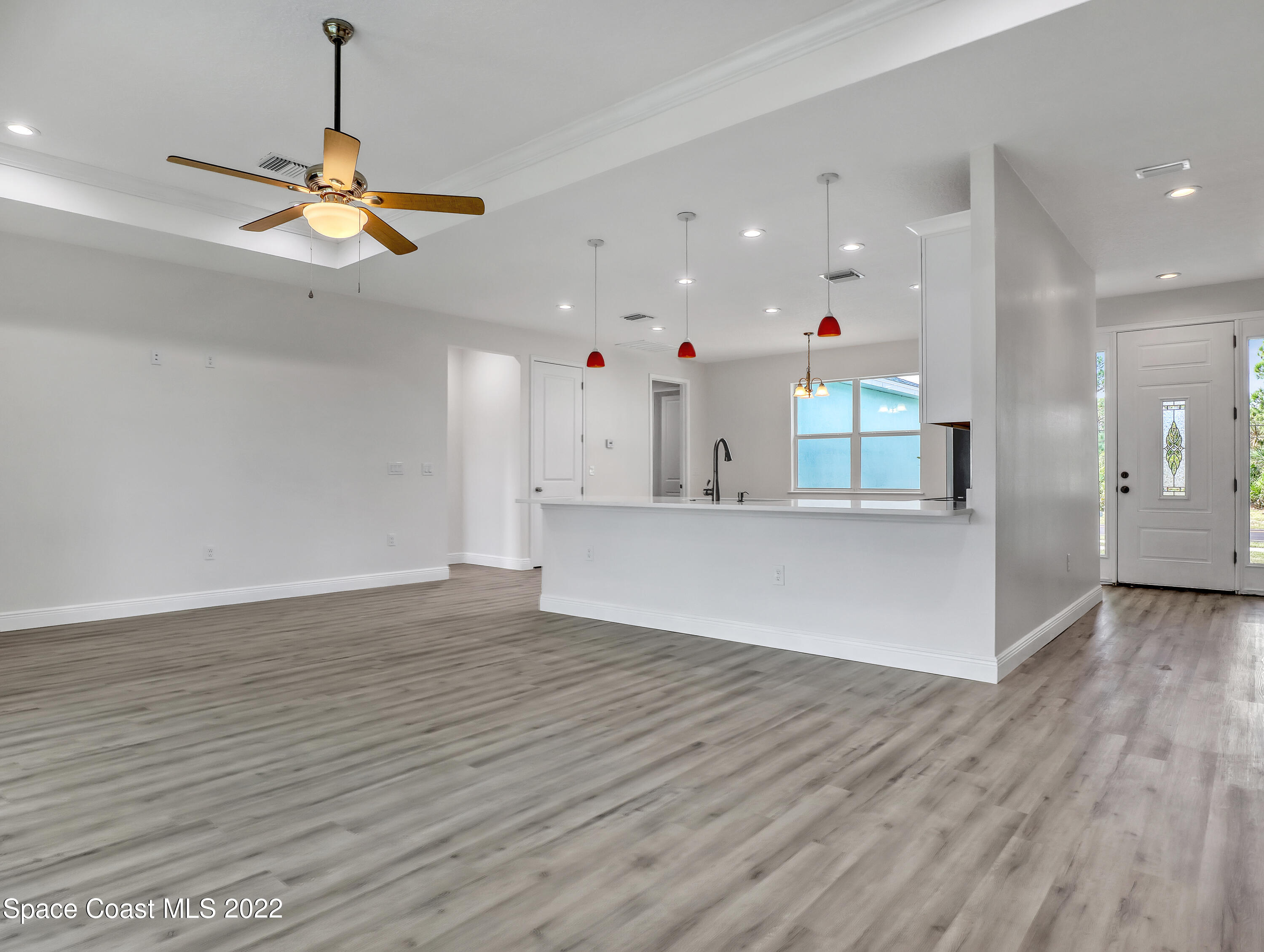 585 Degroodt Road Southwest Palm Bay, FL 32908 - Photo 18 of 40 Breakfast Bar