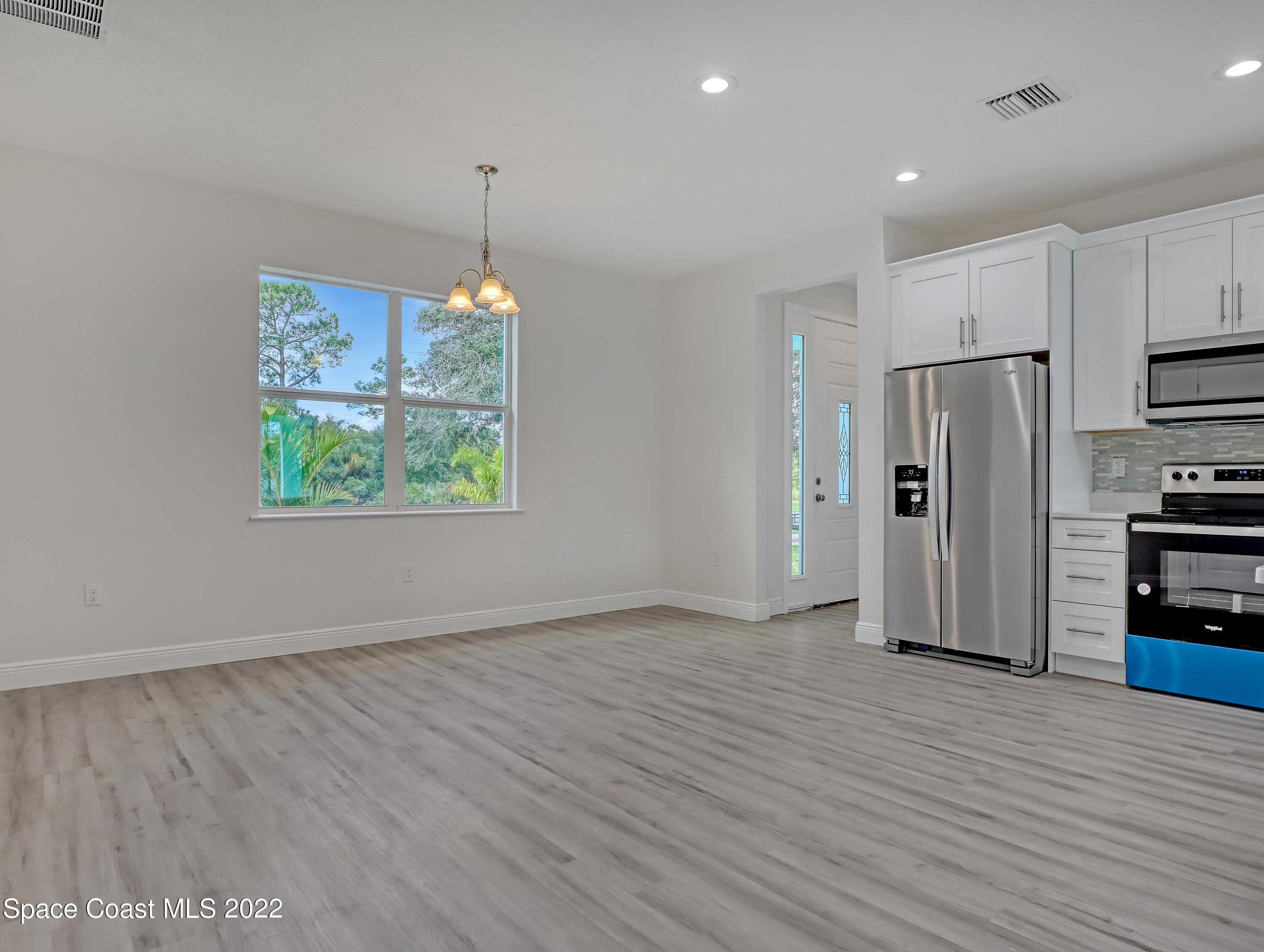 585 Degroodt Road Southwest Palm Bay, FL 32908 - Photo 29 of 40 585 Degroodt