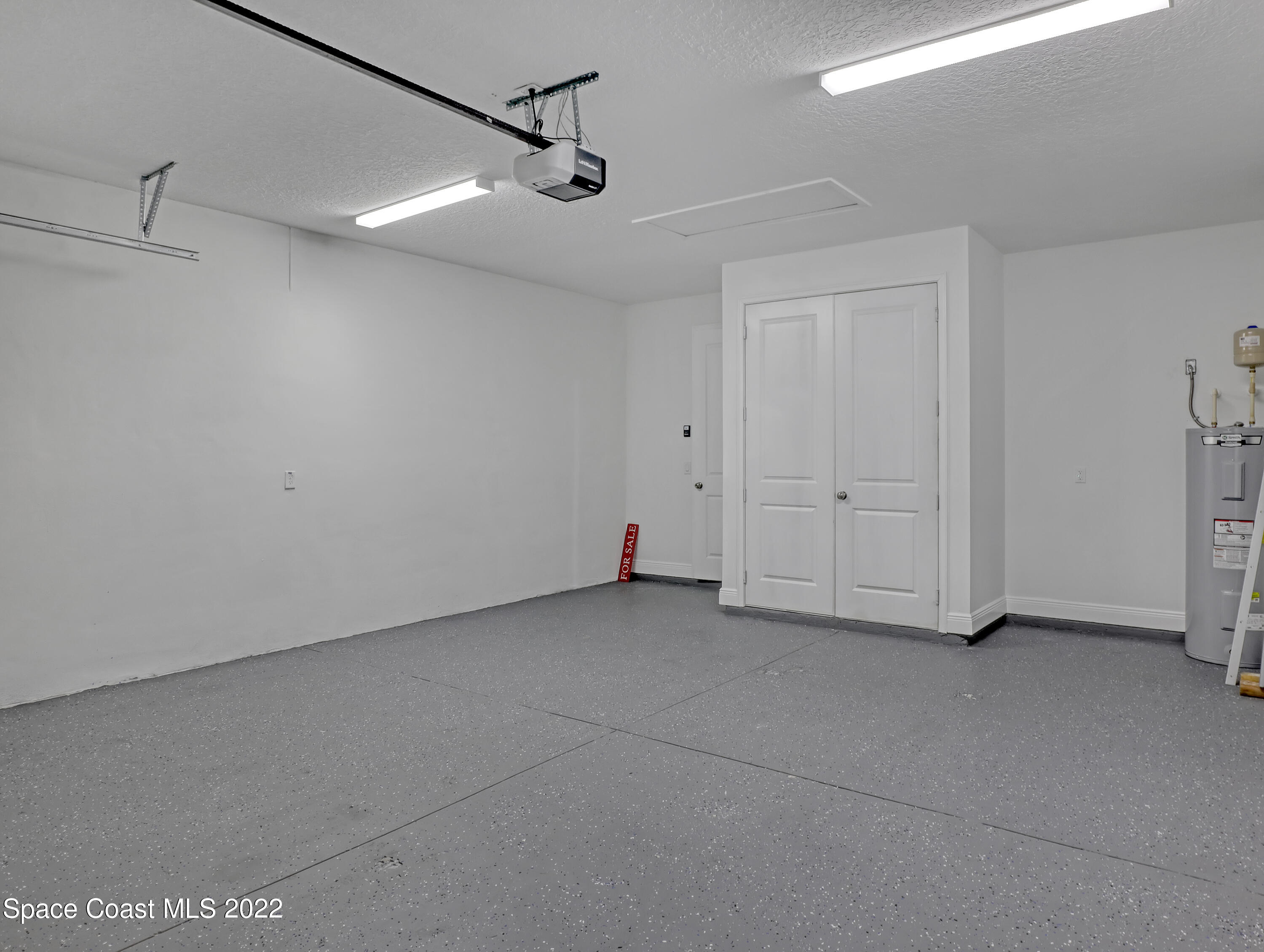 585 Degroodt Road Southwest Palm Bay, FL 32908 - Photo 35 of 40 Epoxy Floor