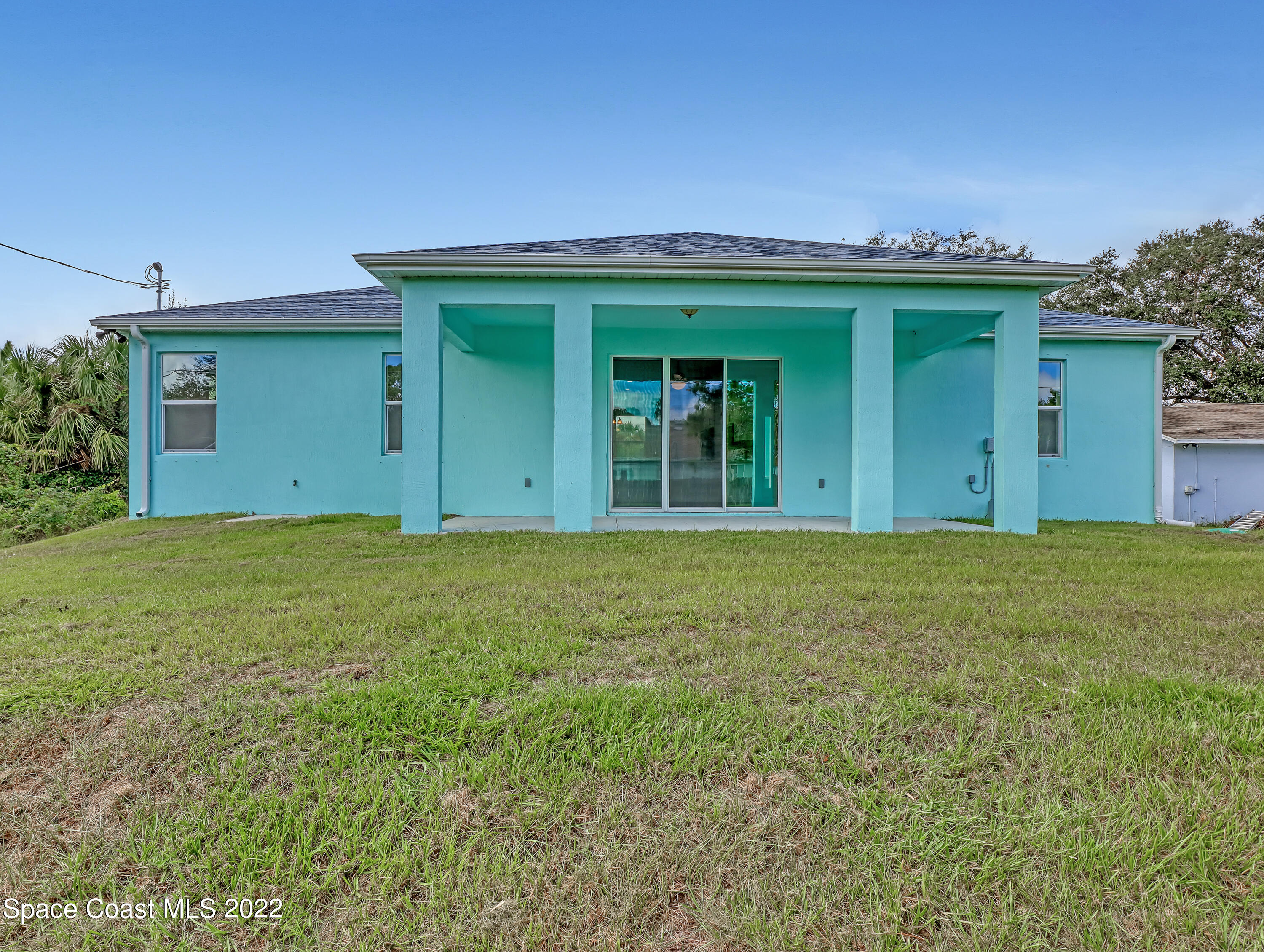 585 Degroodt Road Southwest Palm Bay, FL 32908 - Photo 39 of 40 585 Degroodt