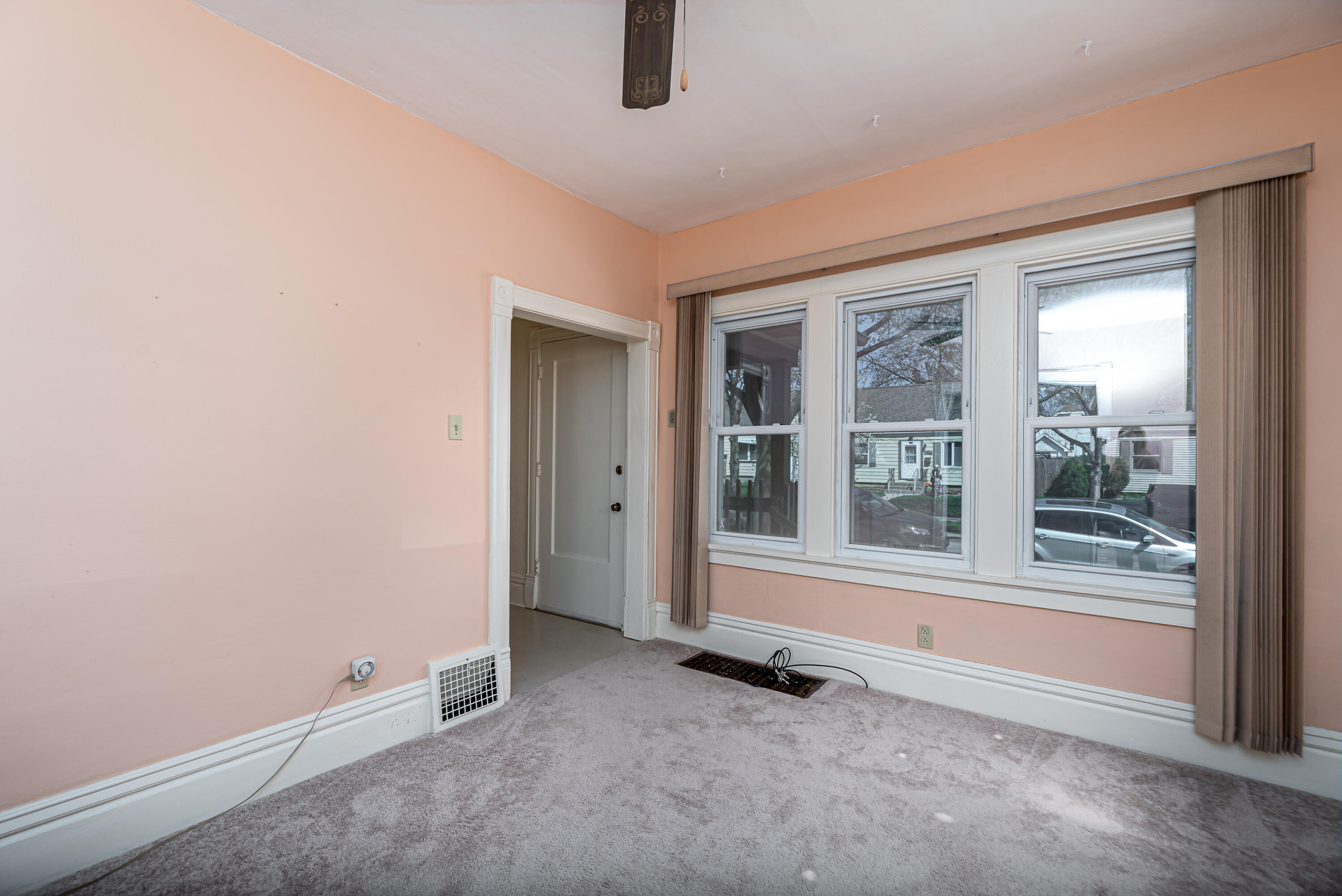 Entry to Living Room