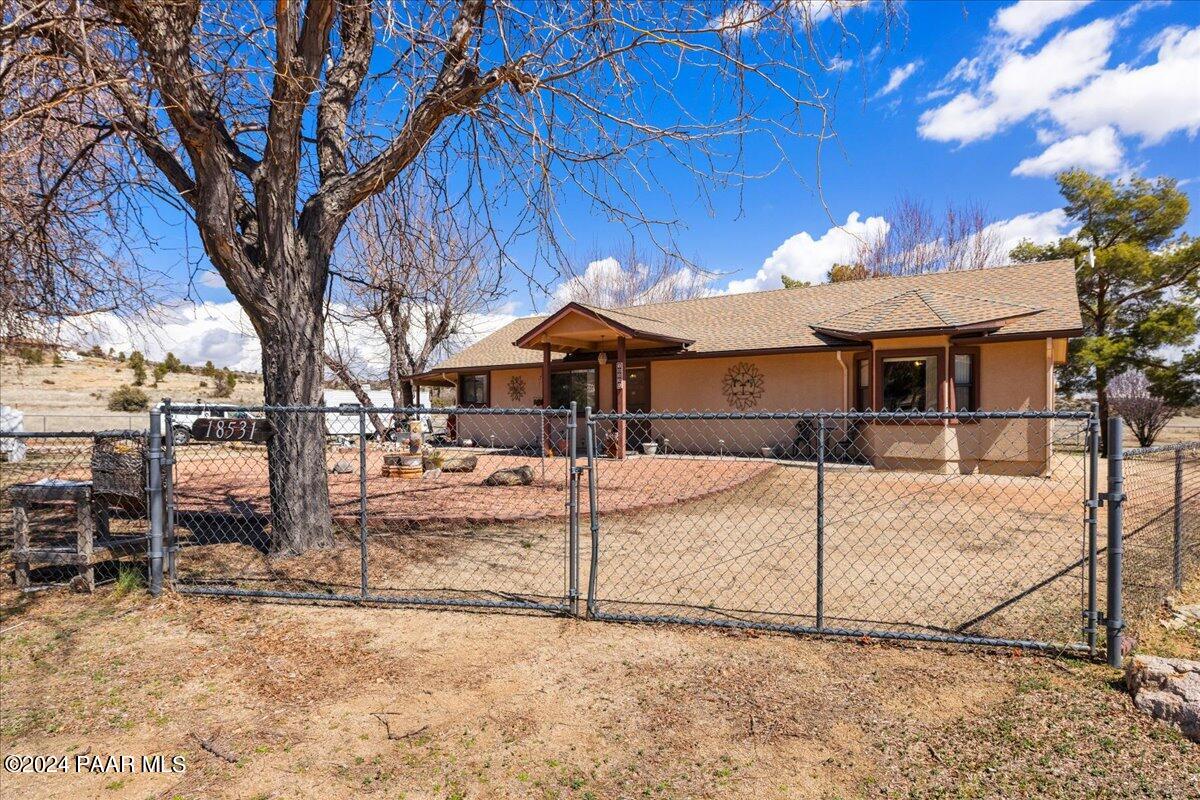 18531 Peeples Valley Road Peeples Valley, AZ 86332 - Photo 8 of 35 08-Gated