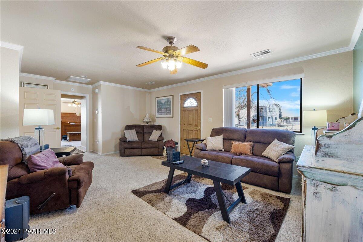 18531 Peeples Valley Road Peeples Valley, AZ 86332 - Photo 10 of 35 10-Living Room