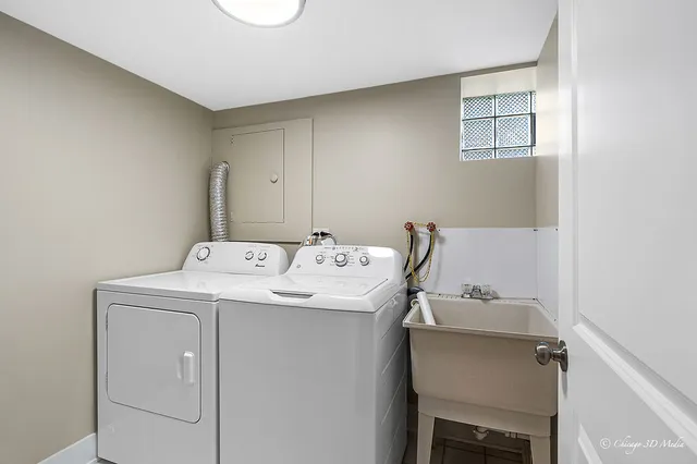 $509,900 | 5056 North Mont Clare Avenue, Chicago, IL 60656