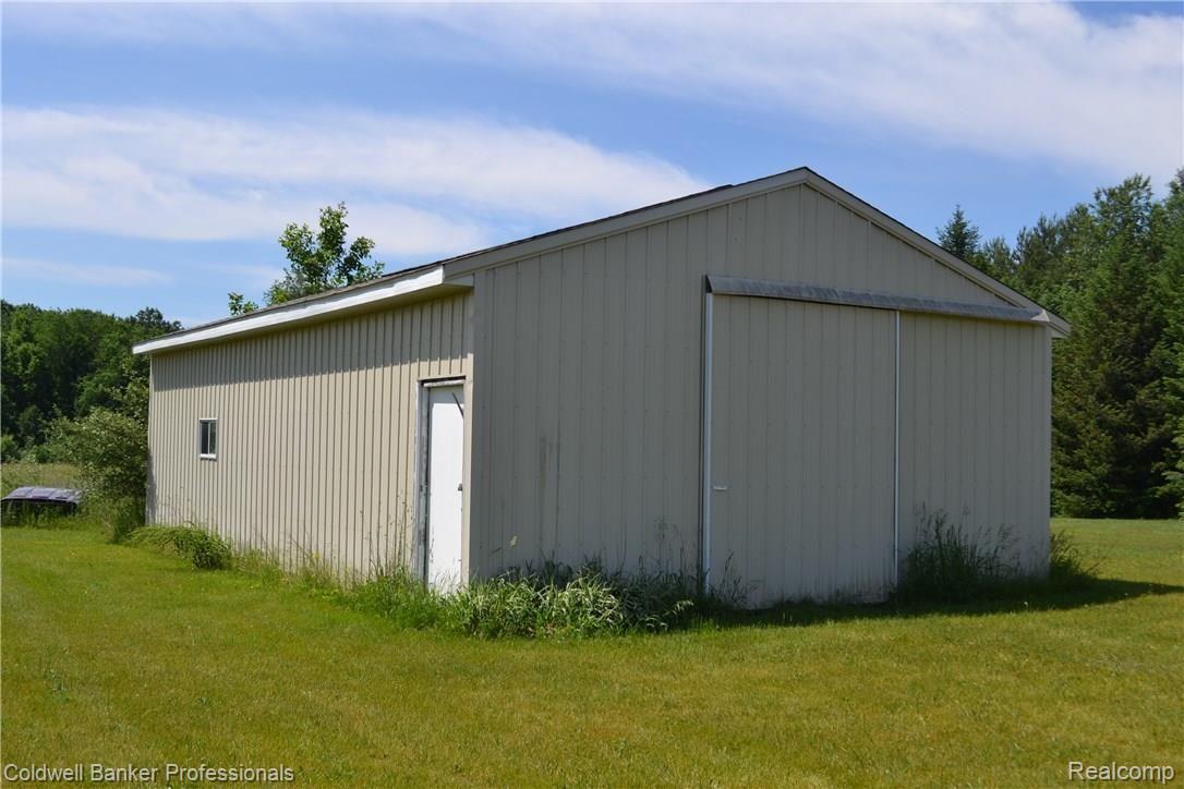 3417 West Burnside Road Columbiaville, MI 48421 - Photo 25 of 28 DSC_0223.JPG